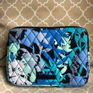 New without tag Vera Bradley tablet case